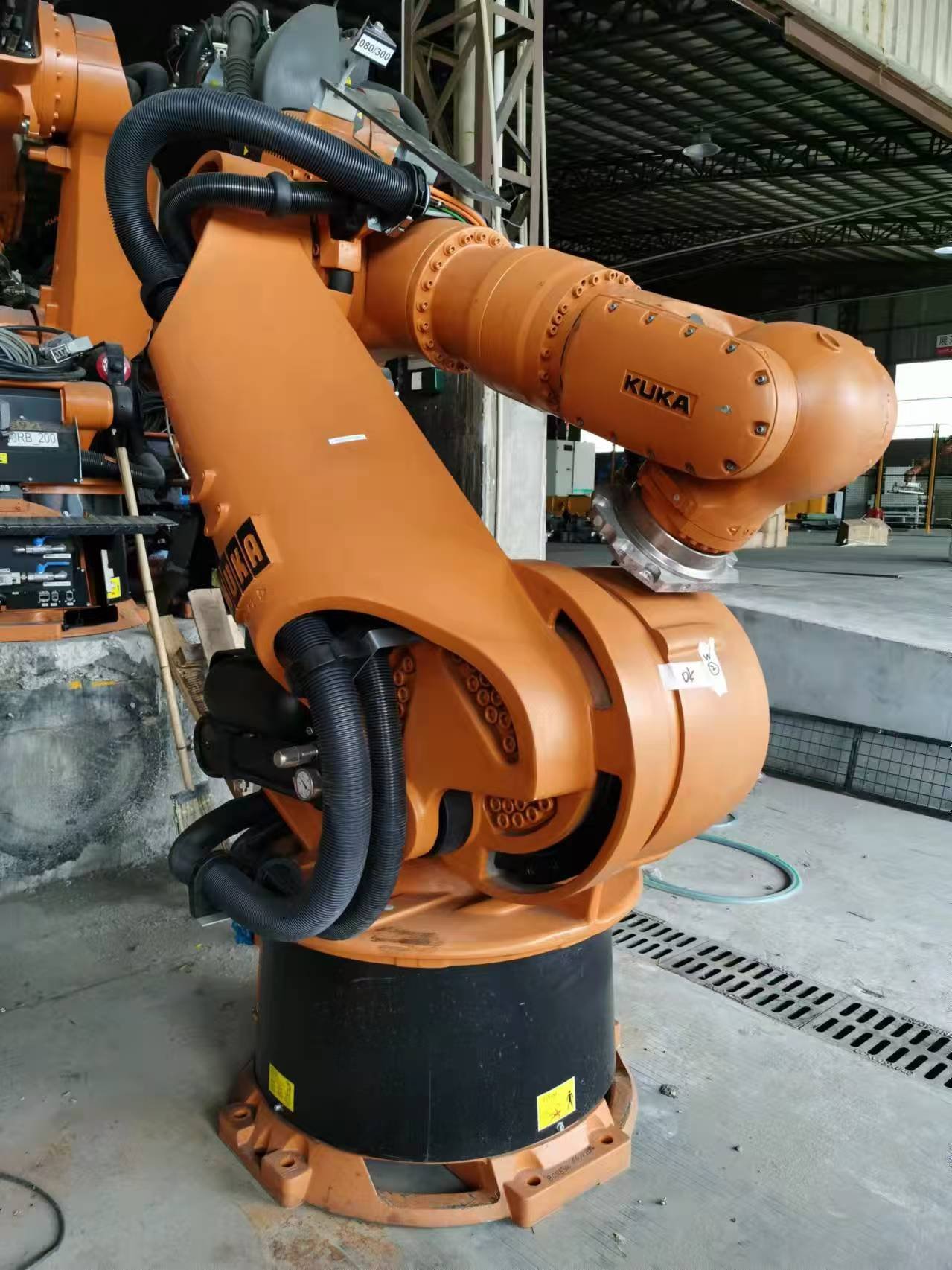 Used KUKA KR360L280-3 Heavy Industrial Robot Arm (280kg Payload, 3126mm Reach) with KRC4 Controller
