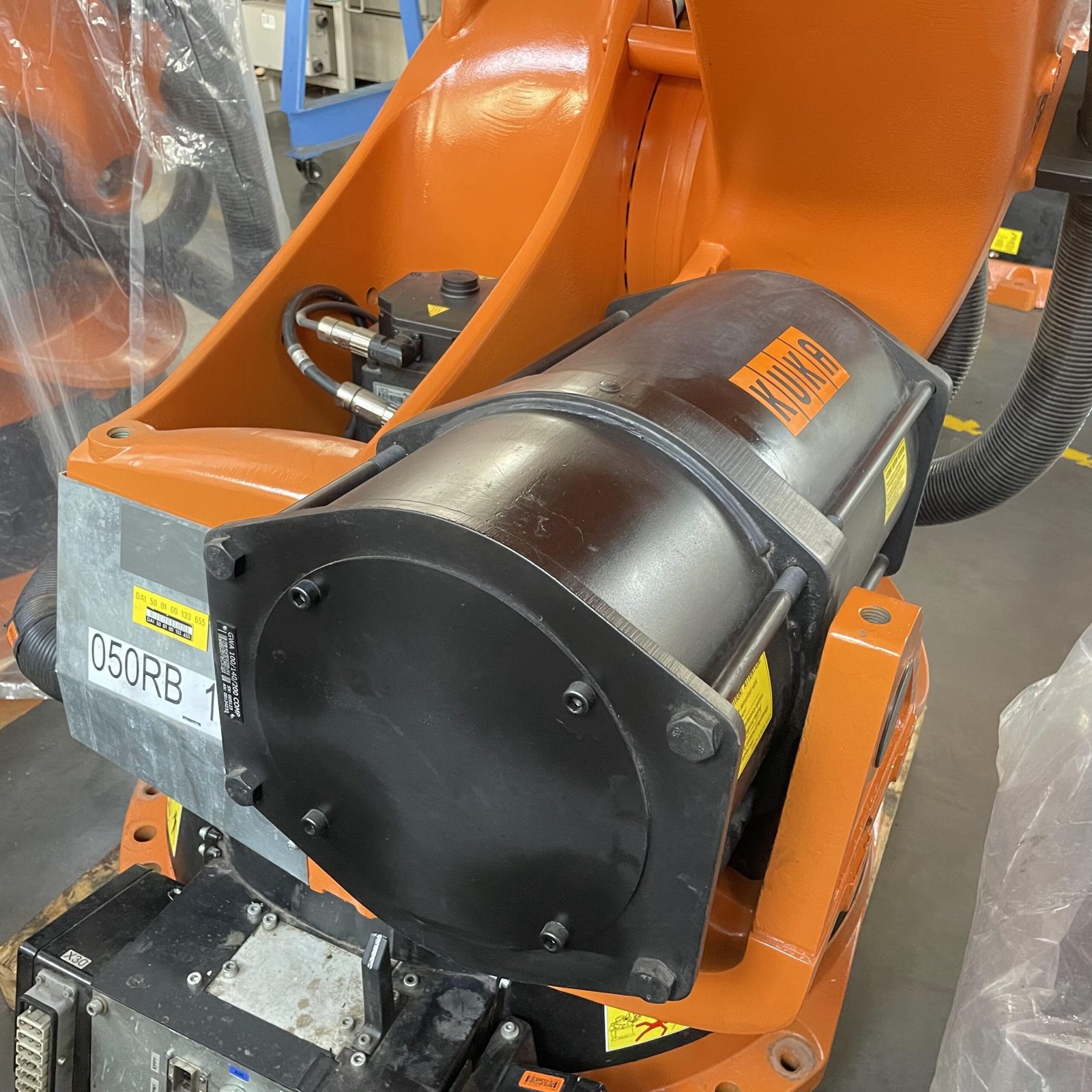 Used KUKA KR200 Heavy Industrial Robot Arm (200kg Payload, 2400mm Reach) with KRC2 Controller - Image 5
