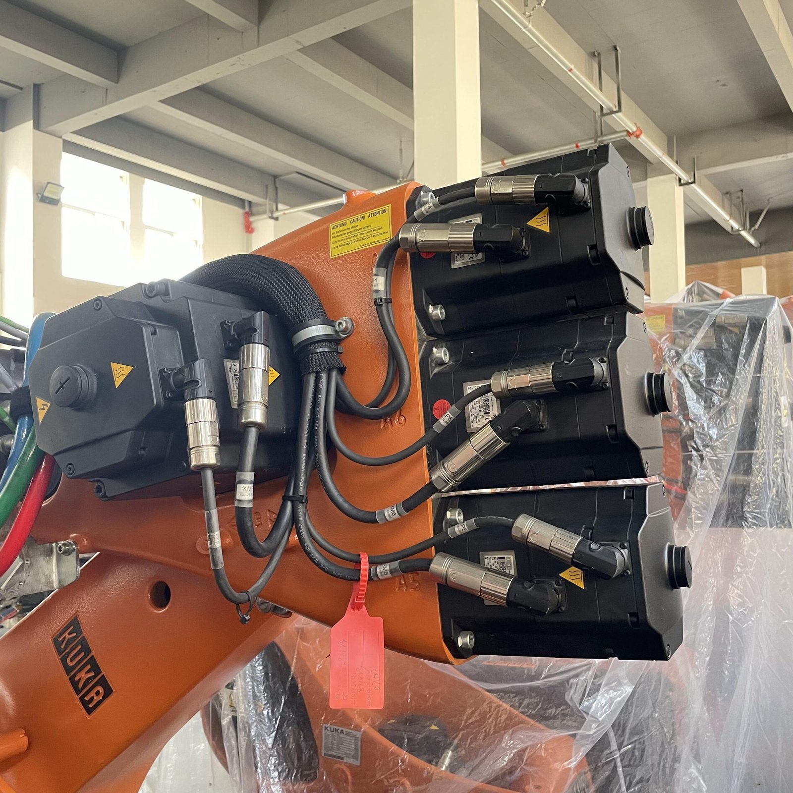 Used KUKA KR200 Heavy Industrial Robot Arm (200kg Payload, 2400mm Reach) with KRC2 Controller - Image 4