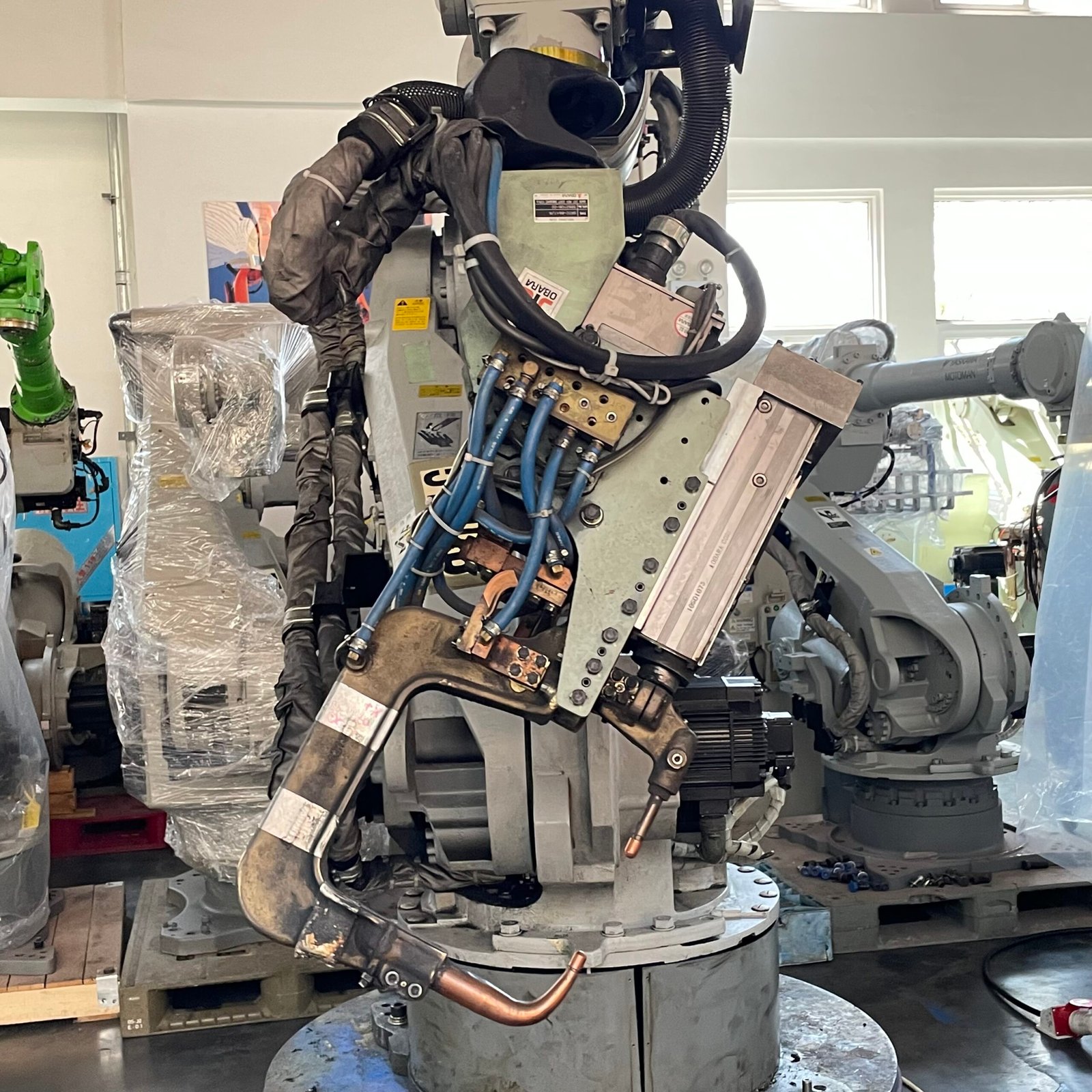 Used Yaskawa Motoman ES165N Industrial Robot Arm (165kg Payload, 2655mm Reach) with NX100 Controller - Image 2