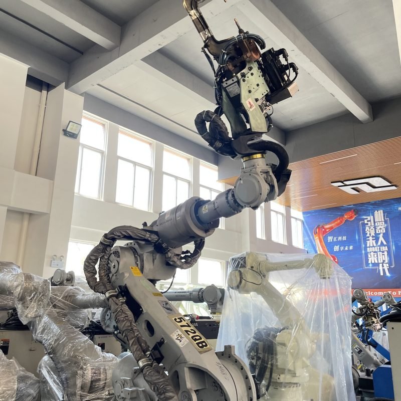 Used Yaskawa ES165N Robot